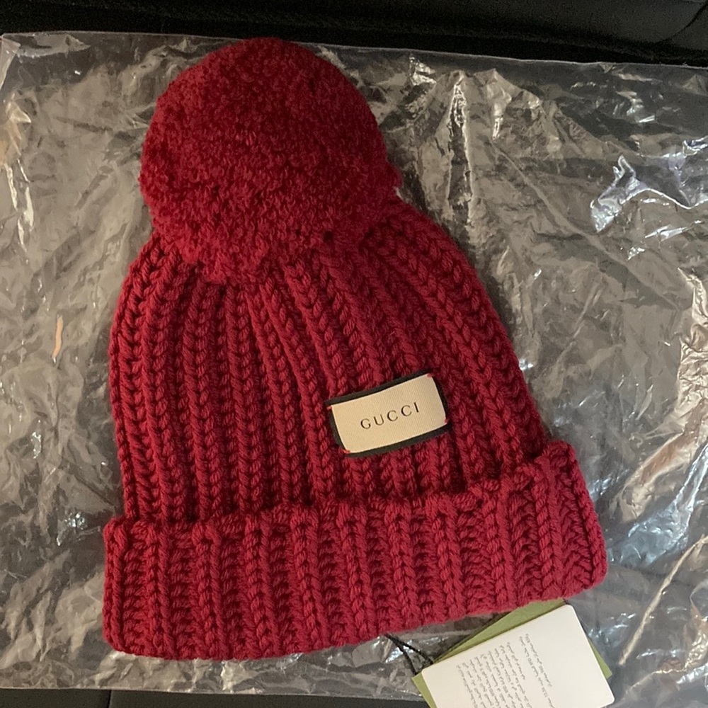 $ALE - Gucci Logo Beanie